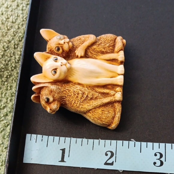 VTG Harmony Kingdom Three Cats Collector Pin Brooch - Picture 3 of 4